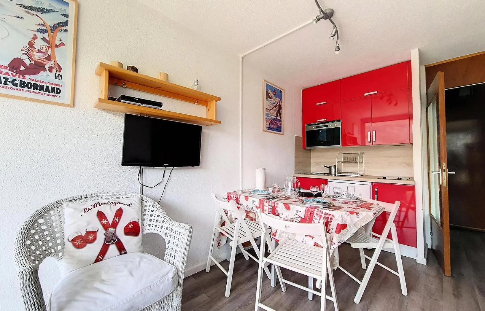 Apartment Residence Tougnette - Studio Renove Lumineux - Depart Et Retour Skis Aux Pieds - Balcon Mae-2724 Saint-Martin-de-Belleville